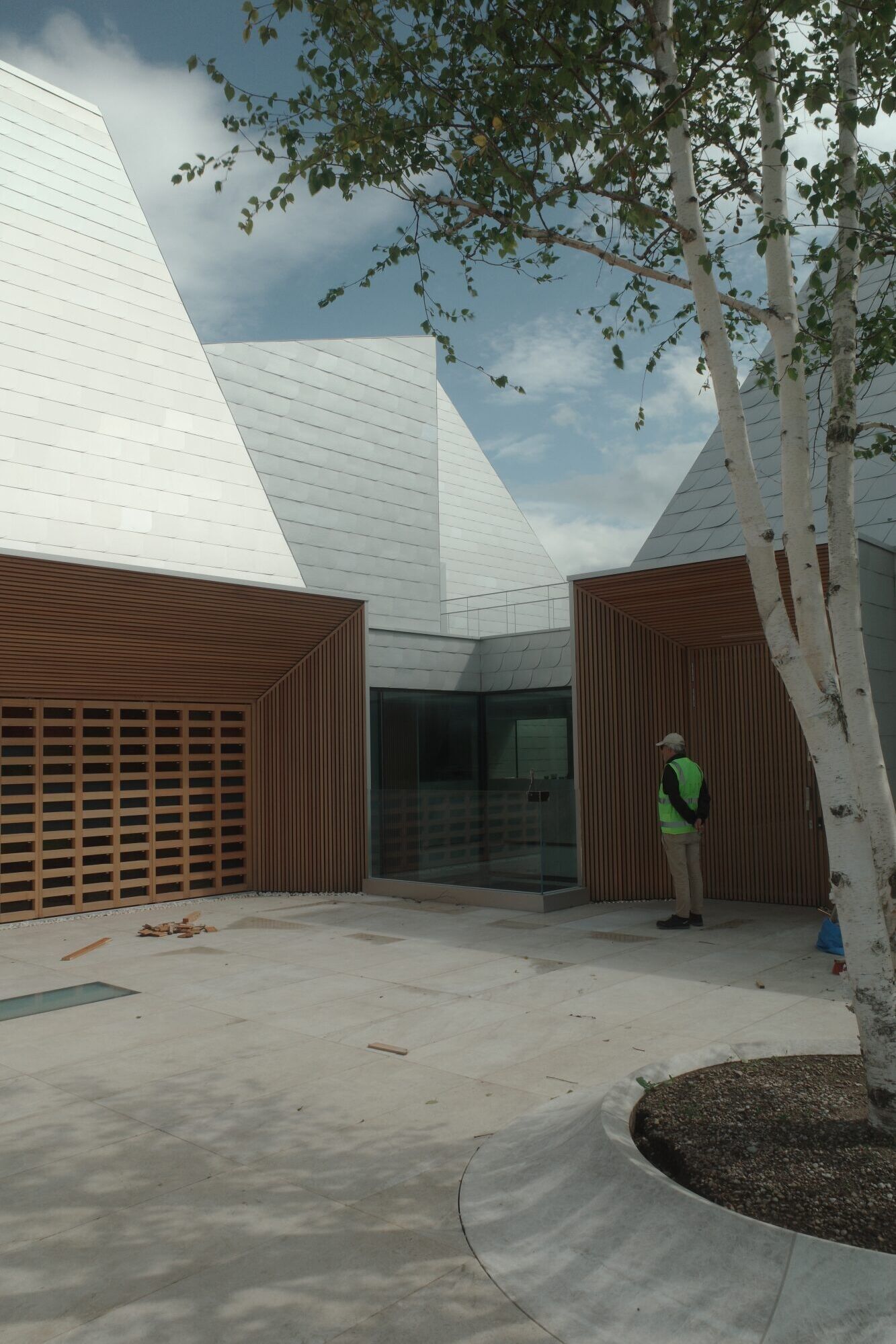 R0004632 2Jpg